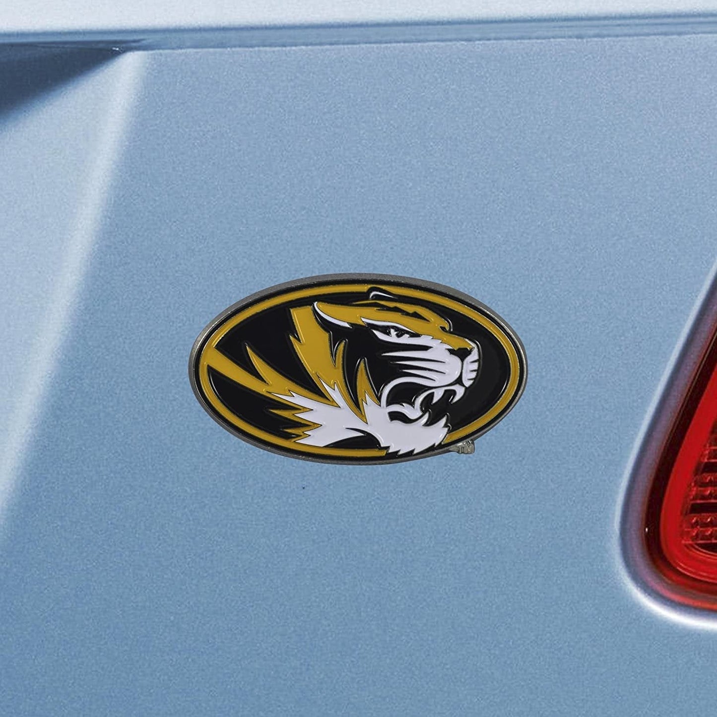 FANMATS 22232 Missouri Tigers 3D Color Metal Emblem, Diecut Team Logo Auto Emblem